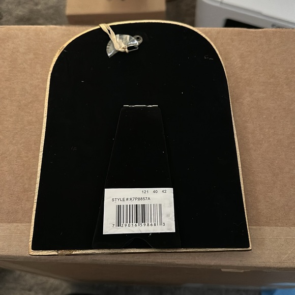 [NWT] Vintage Design 5x7 Gold Tabletop Mirror - Picture 3 of 4